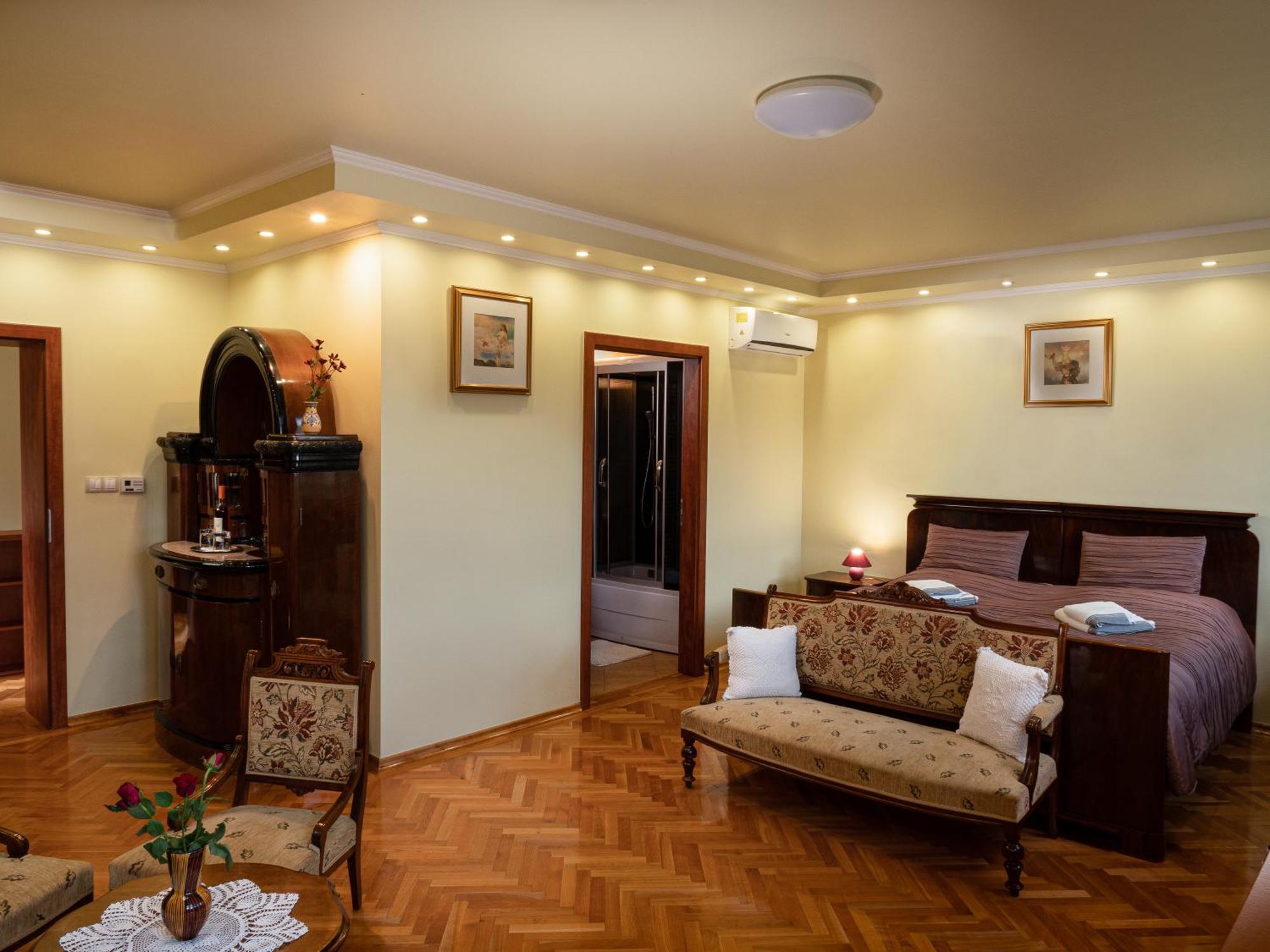 Hotel Frank Vendeghaz Veszpramvarsany Exterior foto